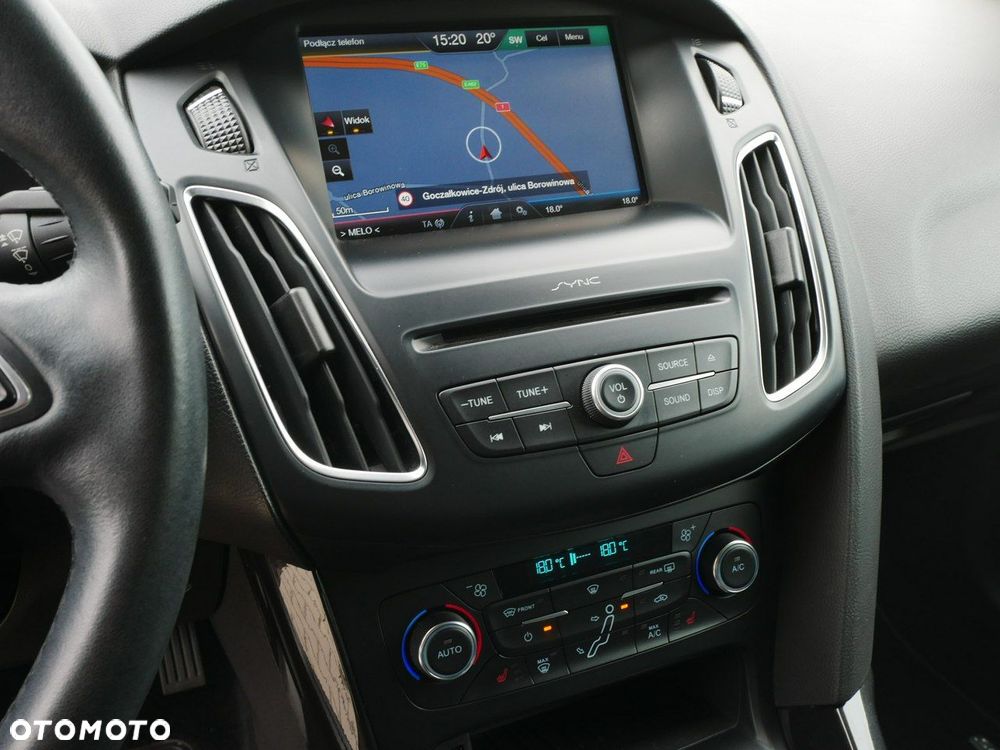 Ford Focus Turnier 1.0 EcoBoost Start-Stopp-System TITANIUM - 19
