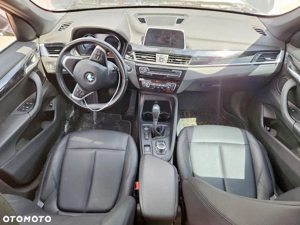 BMW X1 xDrive25i GPF Sport Line - 7