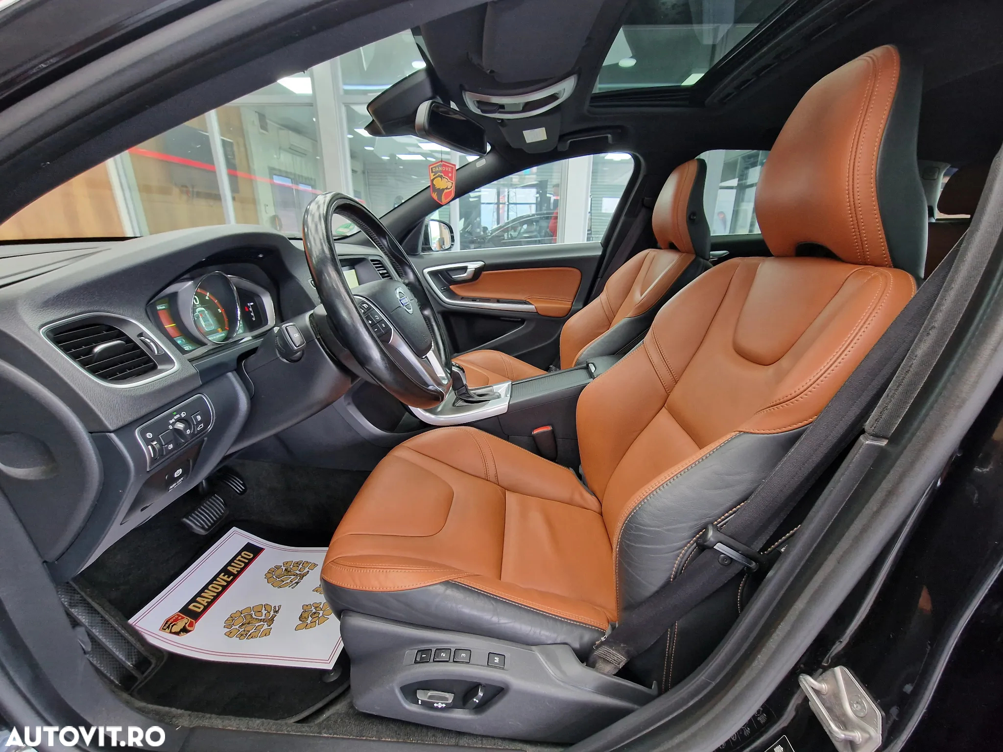 Volvo V60 D6 Plug-In-Hybrid AWD Geartronic Momentum - 6