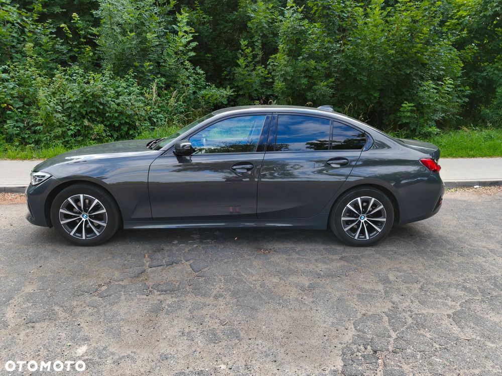 BMW Seria 3 320d xDrive - 2