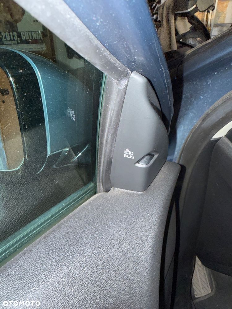 Volvo V40 D4 R-Design Summum - 11