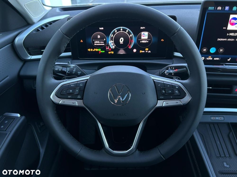 Volkswagen T-Roc - 14
