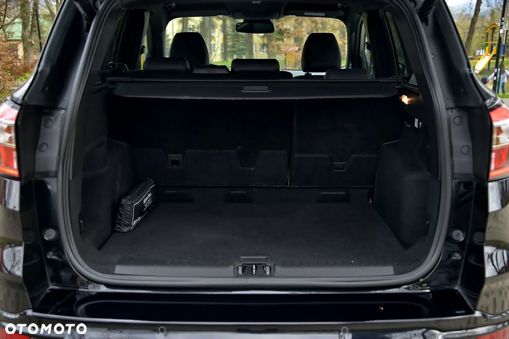 Ford Kuga 2.0 TDCi 4x4 ST-Line - 33