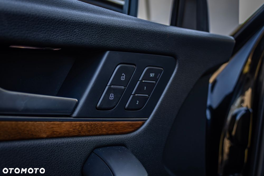 Audi Q5 TFSI 150 kW S tronic edition one mythosschwarz - 31