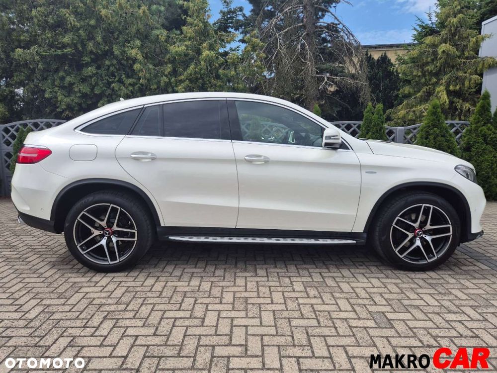 Mercedes-Benz GLE - 24