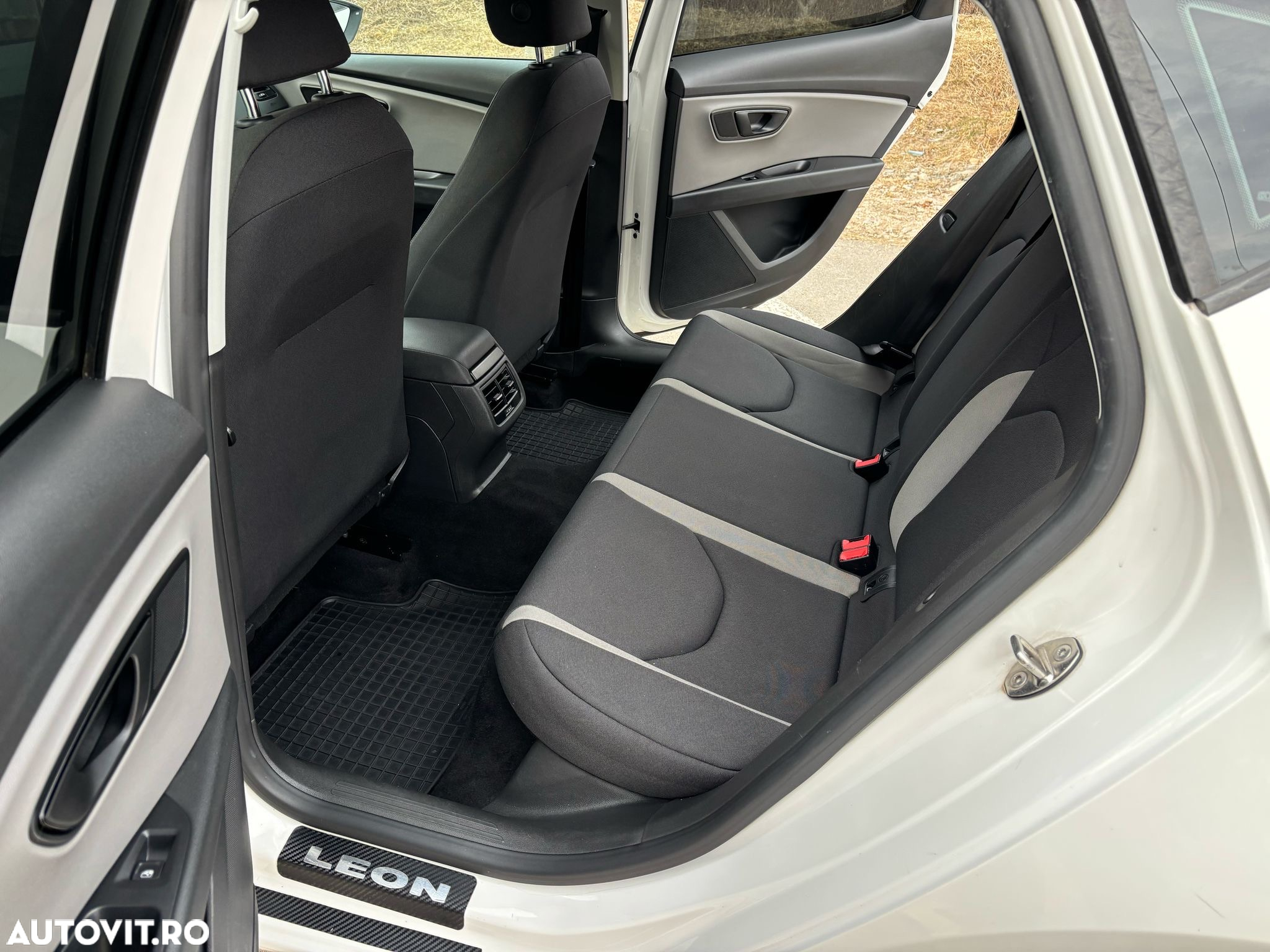 Seat Leon 1.6 TDI Reference - 12
