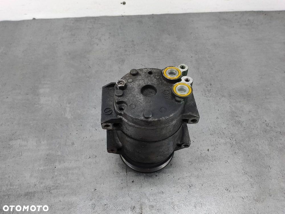 POMPA, SPRĘŻARKA KLIMATYZACJI VOLVO XC90 ( 02-14 ) 8708581 2.9 T6 24V - 1
