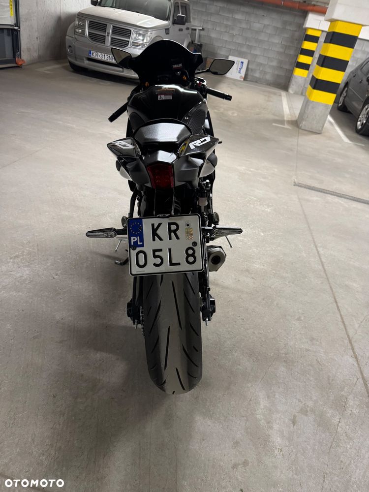 Yamaha R7 - 7
