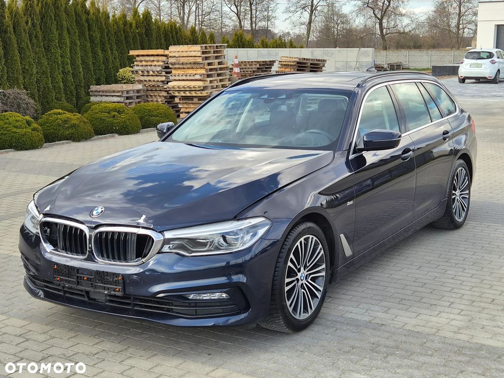 BMW Seria 5 530d xDrive Sport Line - 3