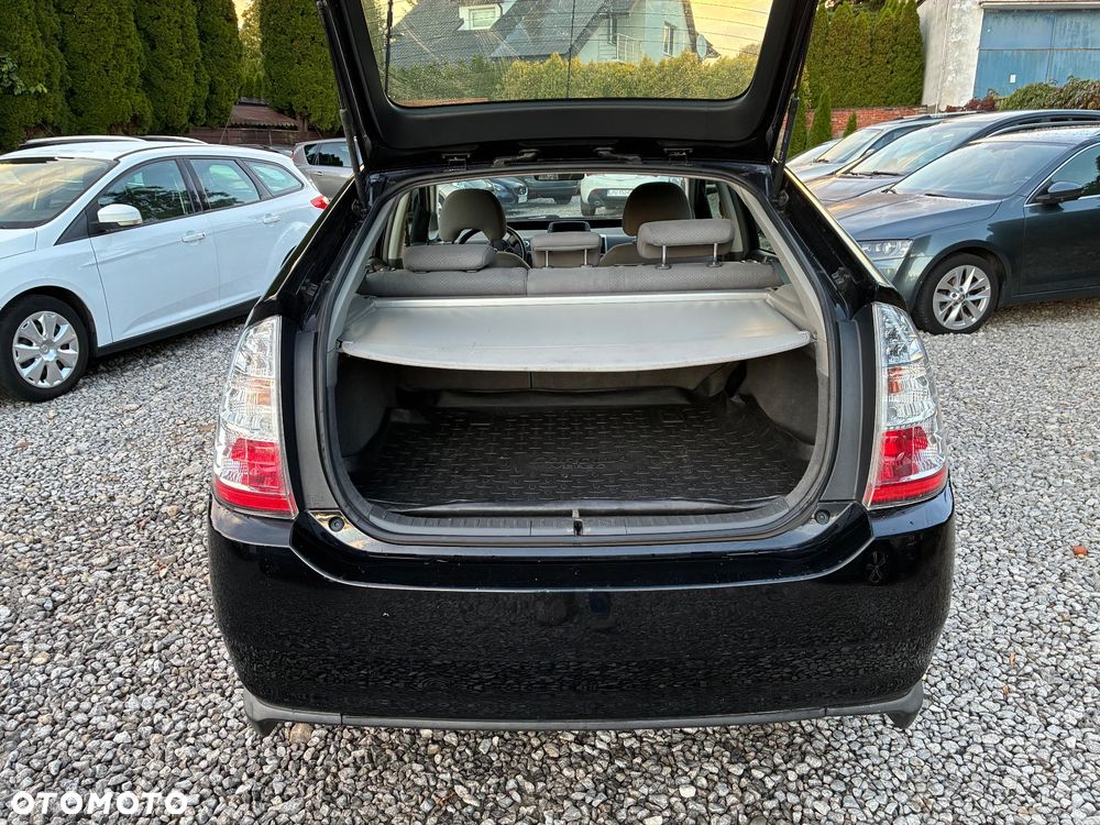 Toyota Prius - 10