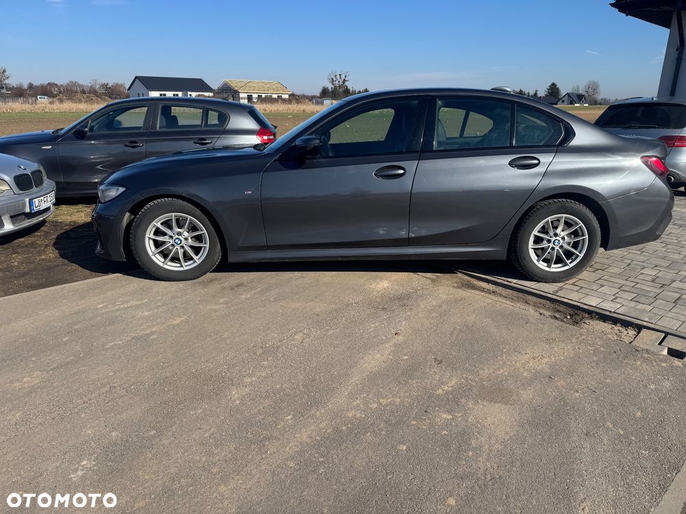 BMW Seria 3 320d Sport Line sport - 12
