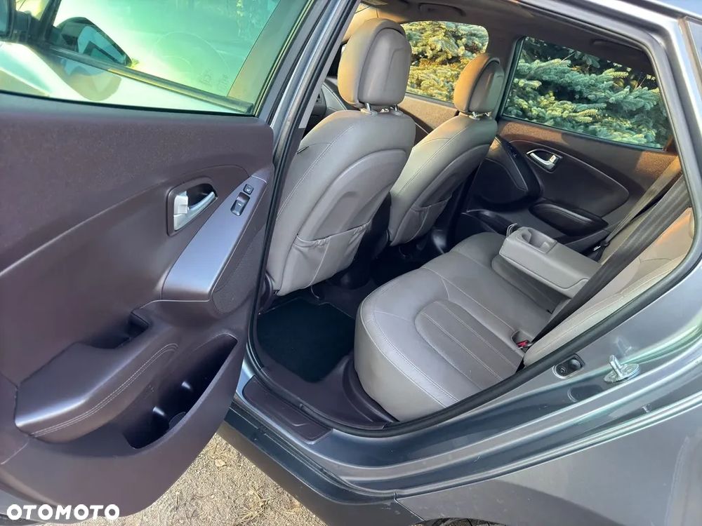 Hyundai ix35 1.6 2WD Fifa World Cup Edition - 16