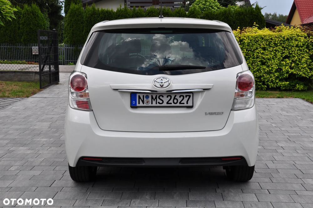 Toyota Verso 1.8 7-Sitzer Skyview Edition - 11