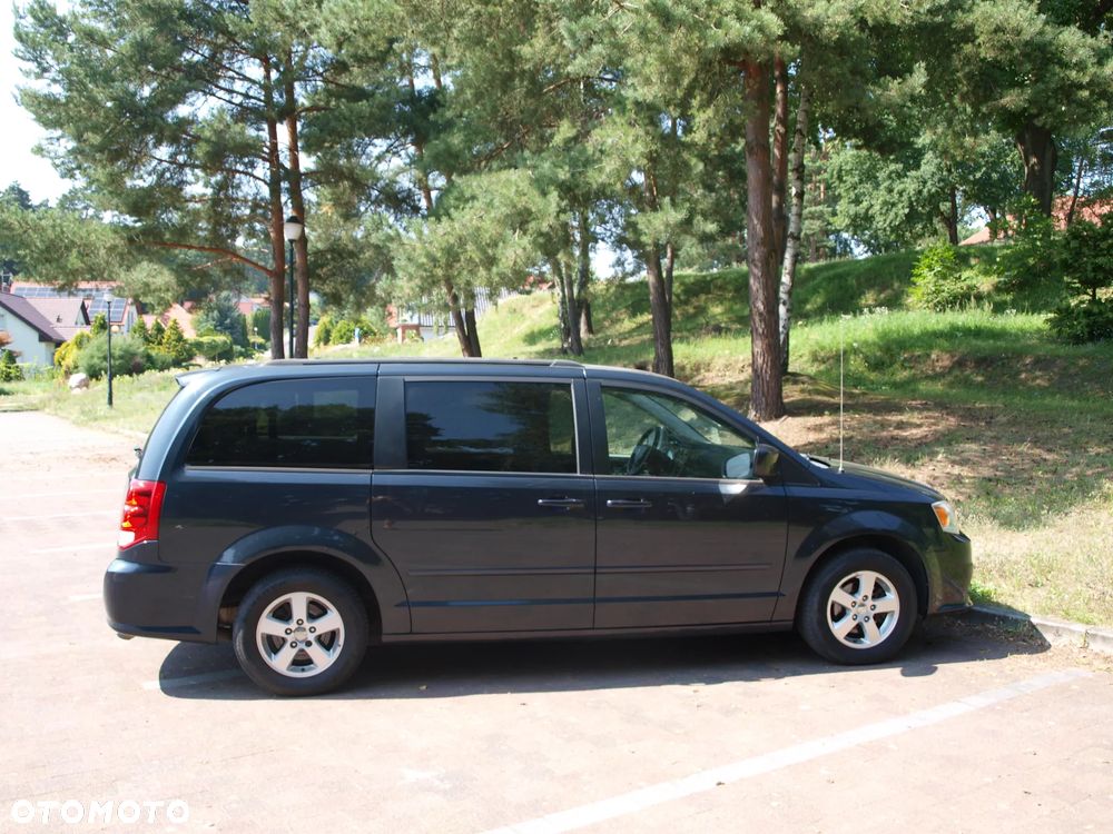 Dodge Caravan - 1