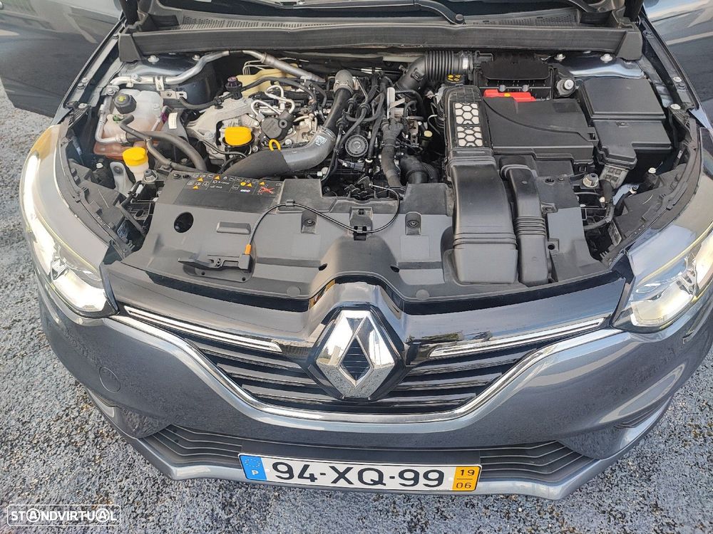 Renault Mégane Sport Tourer - 17