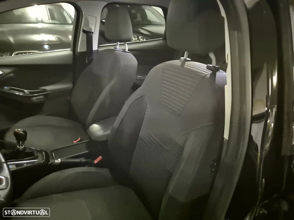 Ford Focus SW 1.5 TDCi Titanium - 18