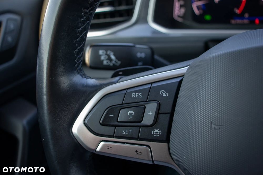 Volkswagen T-Roc 1.5 TSI Style DSG - 17