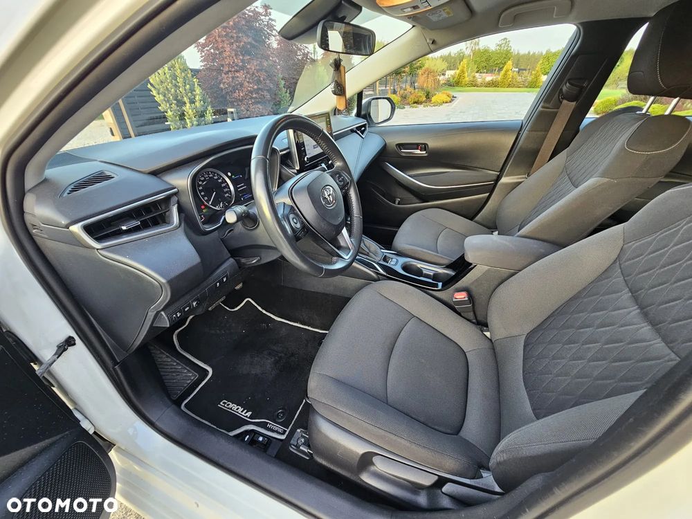 Toyota Corolla 1.8 Hybrid Comfort - 12