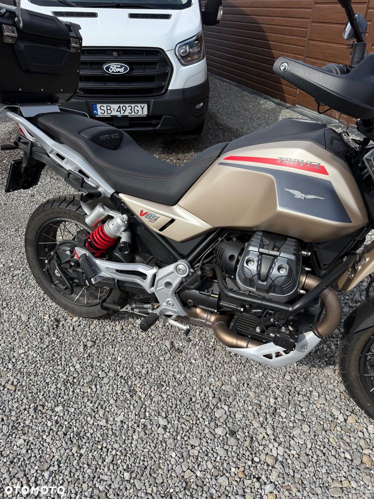 Moto Guzzi V85 - 3