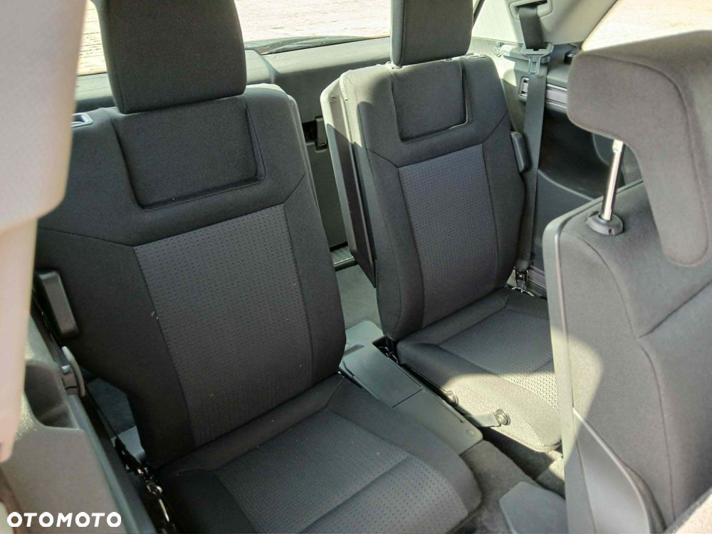 Opel Zafira 2.2 - 9