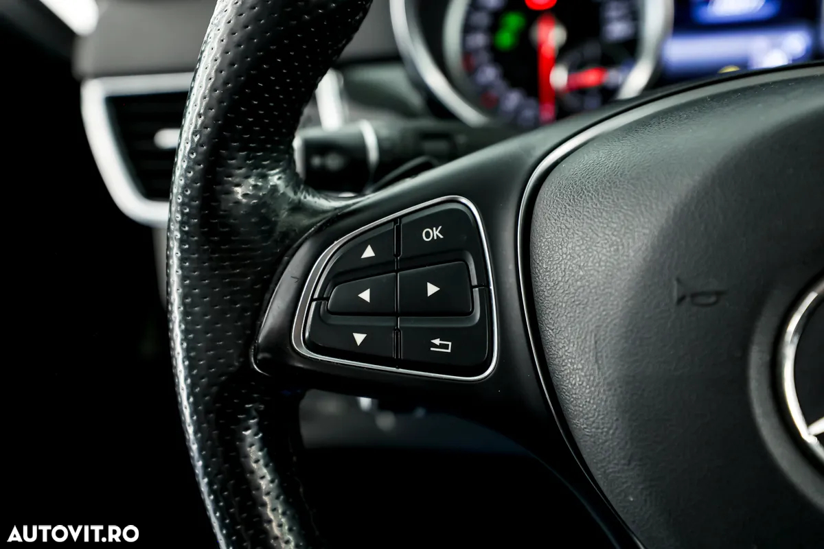 Mercedes-Benz GLE 250 d 4Matic 9G-TRONIC AMG Line - 18