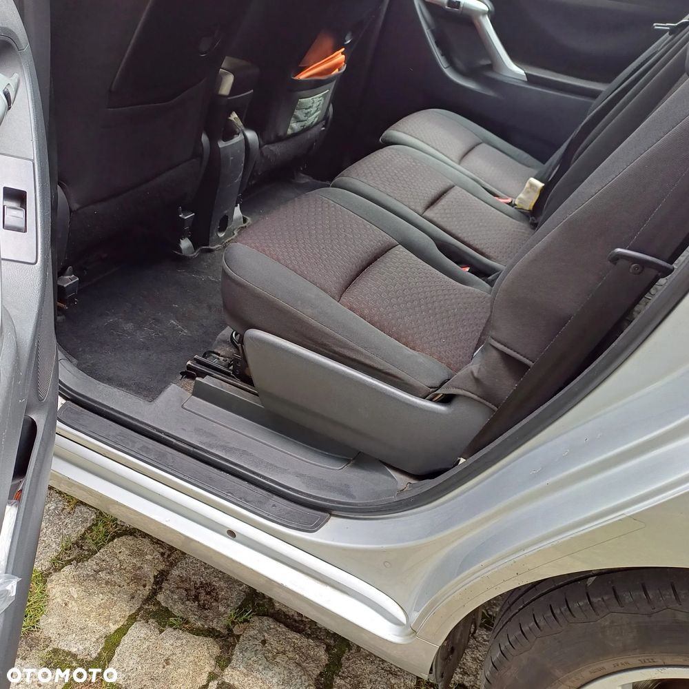 Toyota Verso 2.0 D-4D Premium - 24