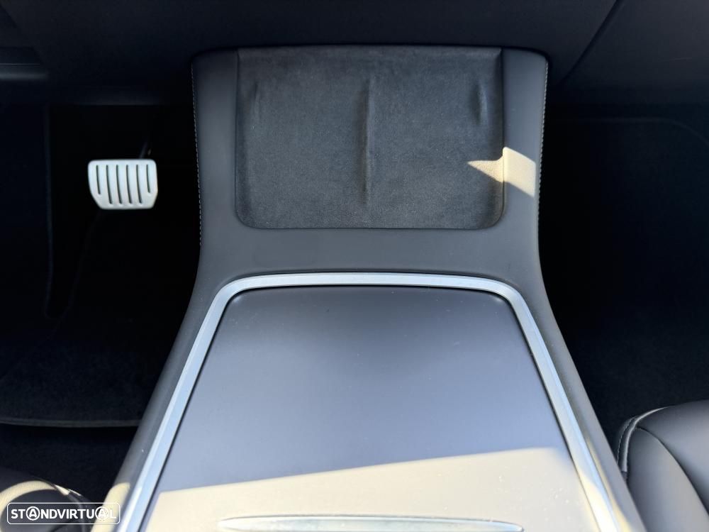 Tesla Model 3 Performance Dual Motor AWD - 26