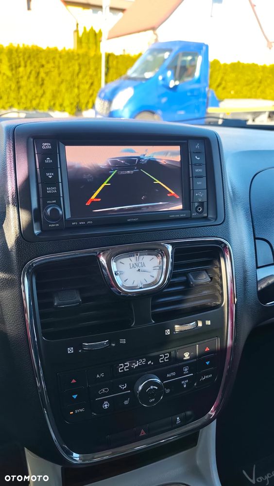 Lancia Voyager 2.8 Multijet 16v Platinum - 11