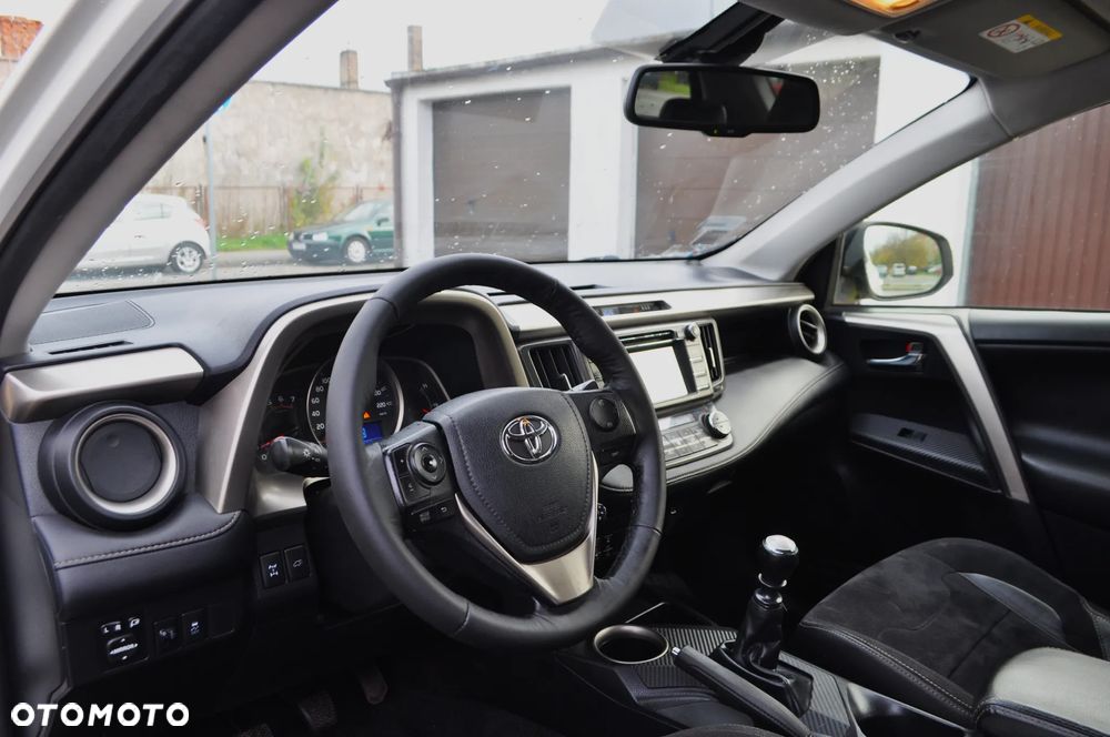 Toyota RAV4 2.2 D-4D 4x4 Executive - 11