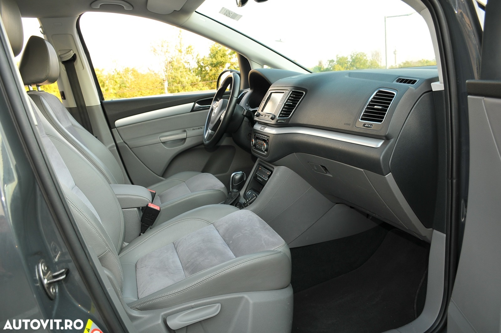 Volkswagen Sharan 2.0 TDI DSG BlueMotion Technology Highline - 12