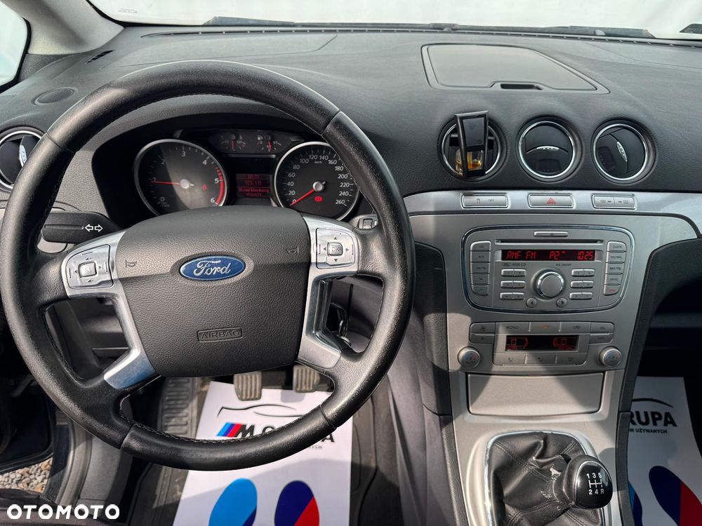 Ford Galaxy 1.8 TDCi Ambiente - 28