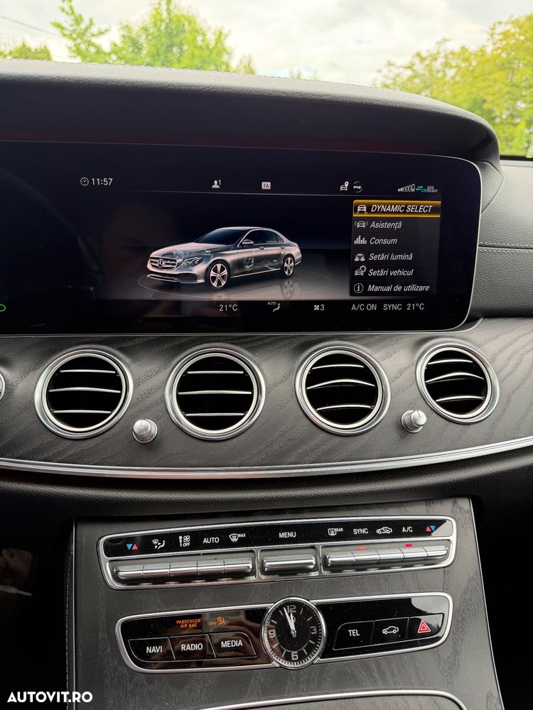 Mercedes-Benz E 200 4MATIC MHEV - 10