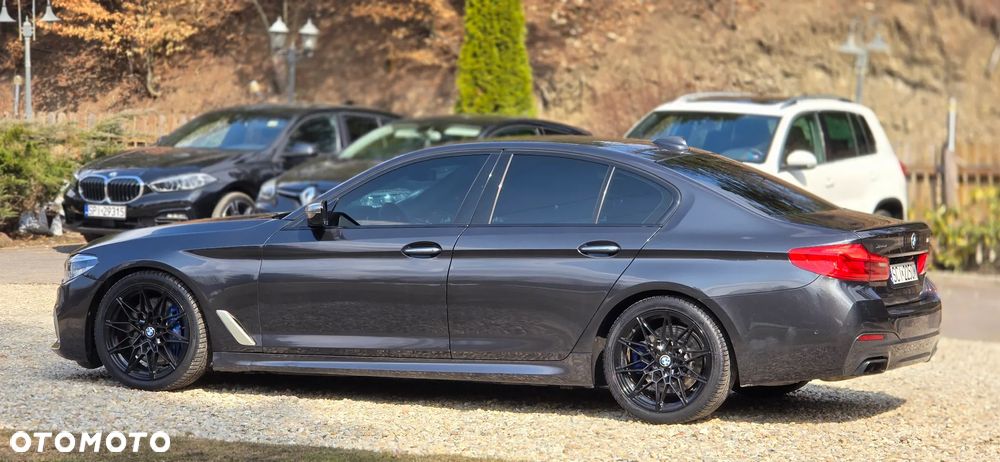 BMW Seria 5 M550i xDrive - 20