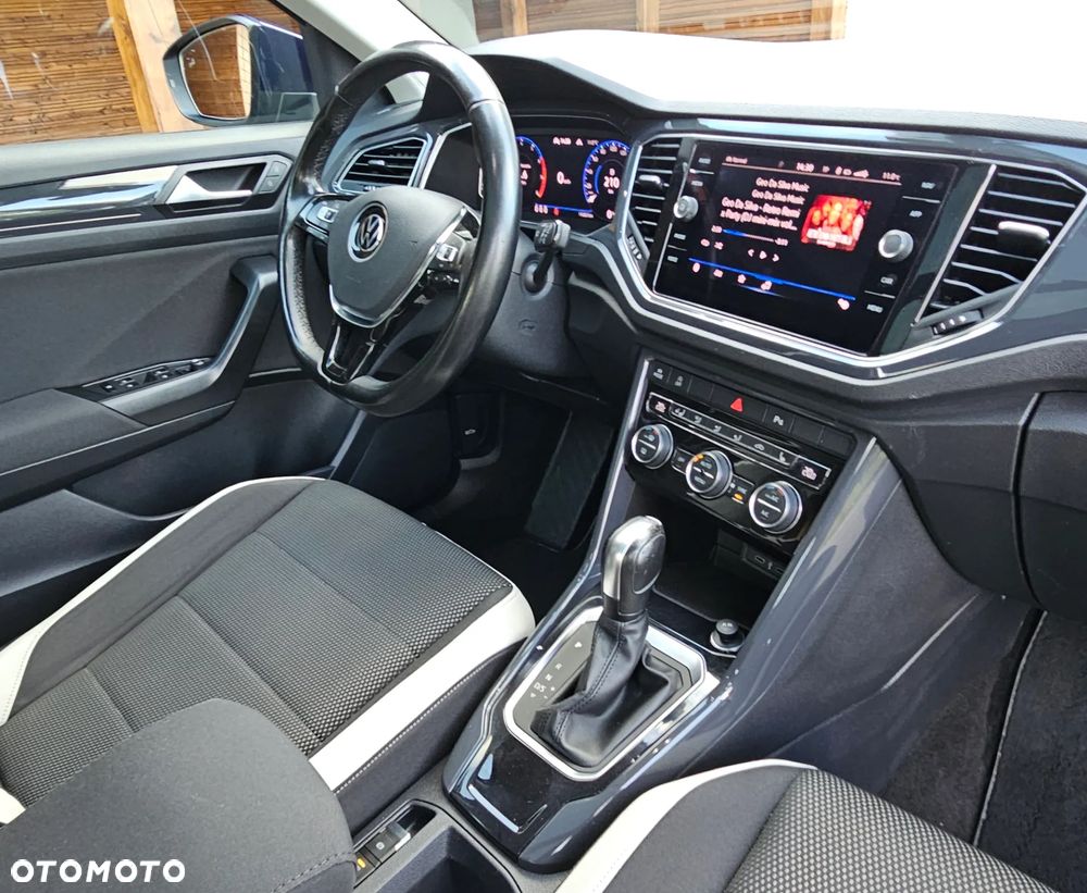 Volkswagen T-Roc ver-1-5-tsi-special-edition-dsg - 16