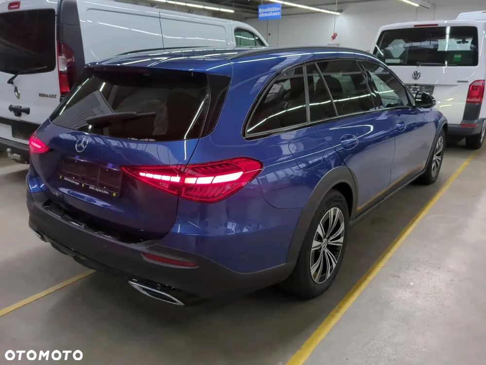 Mercedes-Benz Klasa C 220 d 4Matic T All-Terrain 9G-TRONIC Avantgarde - 2