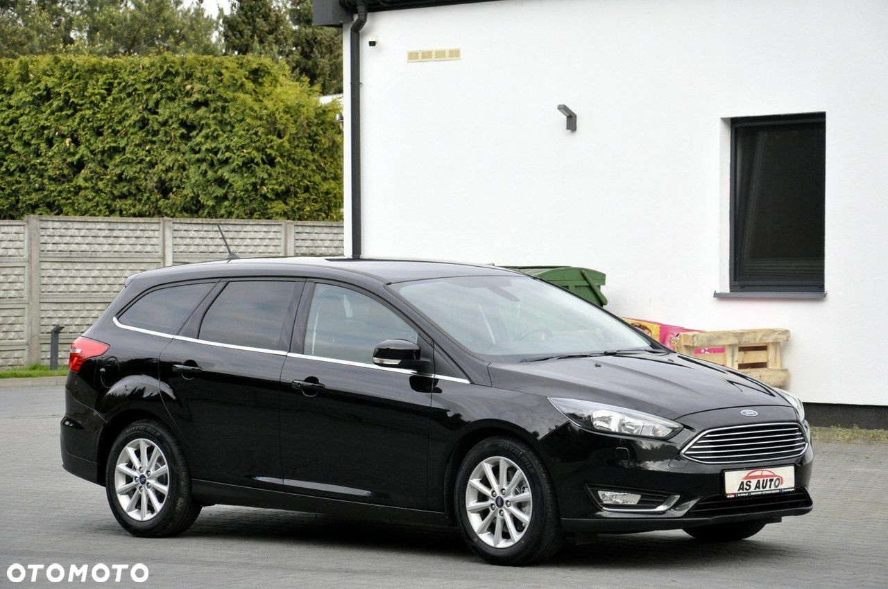 Ford Focus Turnier 1.5 EcoBoost Start-Stopp-System TITANIUM - 24