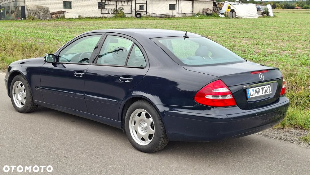 Mercedes-Benz Klasa E 200 Kompressor Automatik Classic - 27