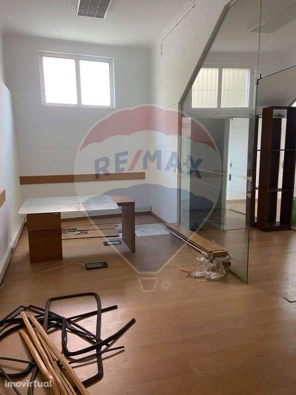 Armazém T1 para arrendamento - Grande imagem: 4/6