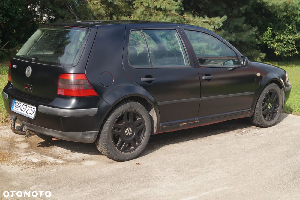 Volkswagen Golf - 4