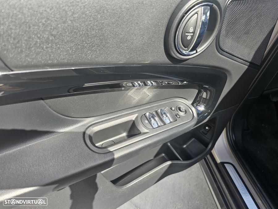 MINI Countryman Cooper SE All4 Aut. Essential - 38