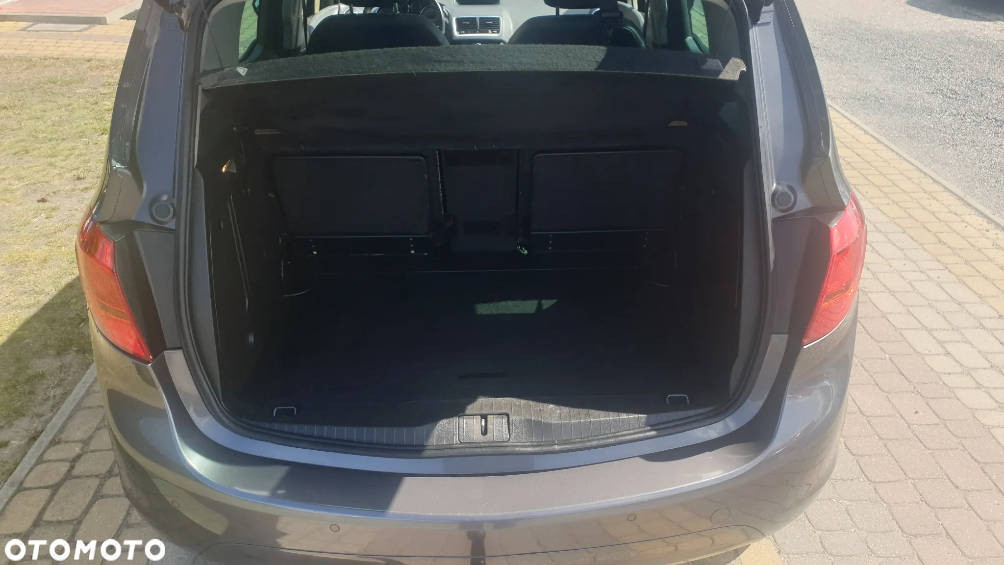 Opel Meriva - 9
