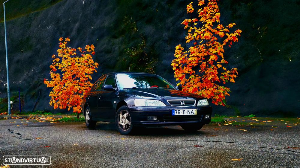 Honda Accord 2.0 ES - 1