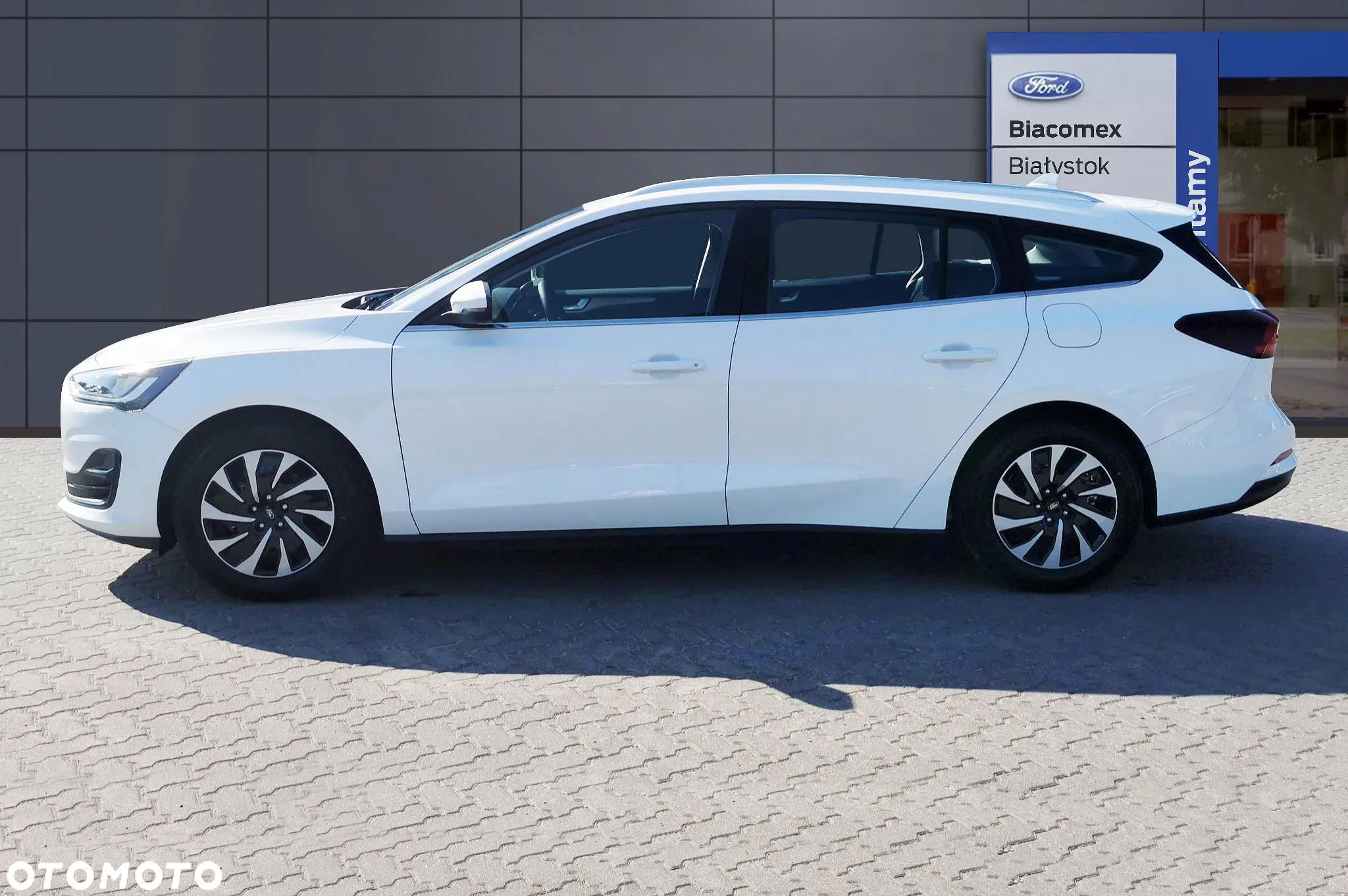 Ford Focus 1.0 EcoBoost Titanium - 4