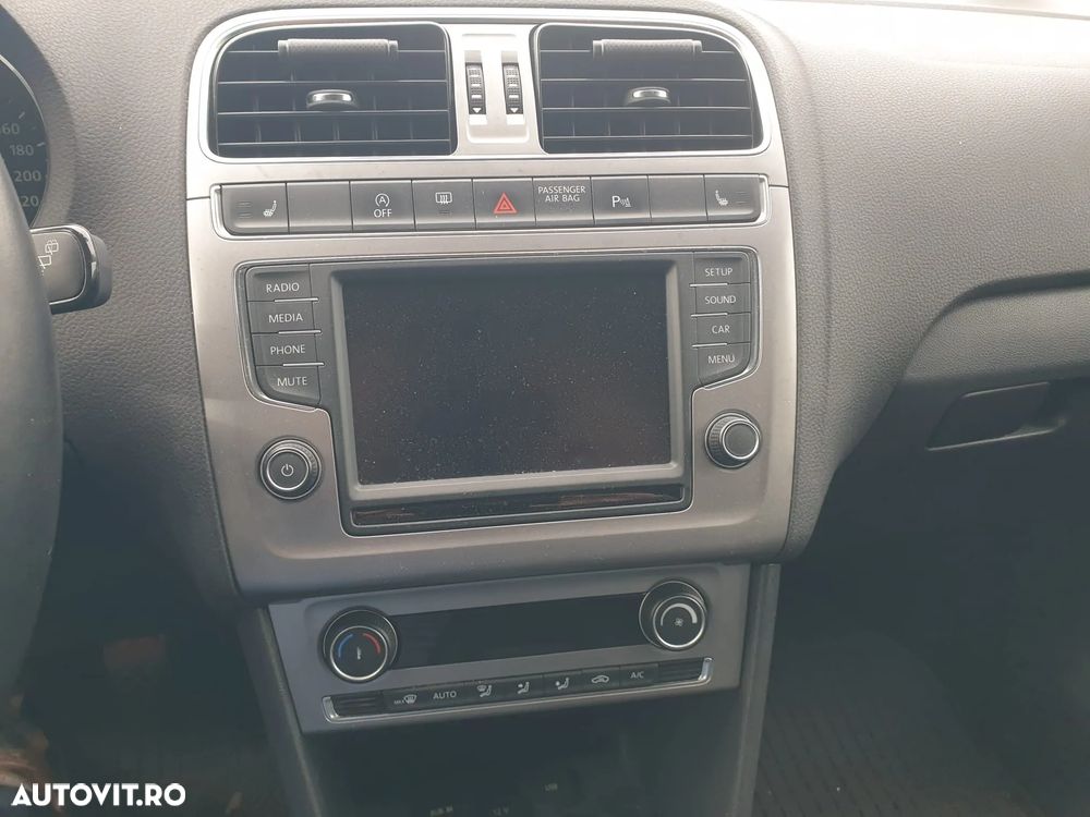 Volkswagen Polo 1.2 TSI BMT Comfortline - 15