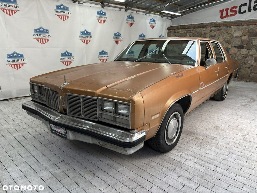 Oldsmobile Delta 88 - 36