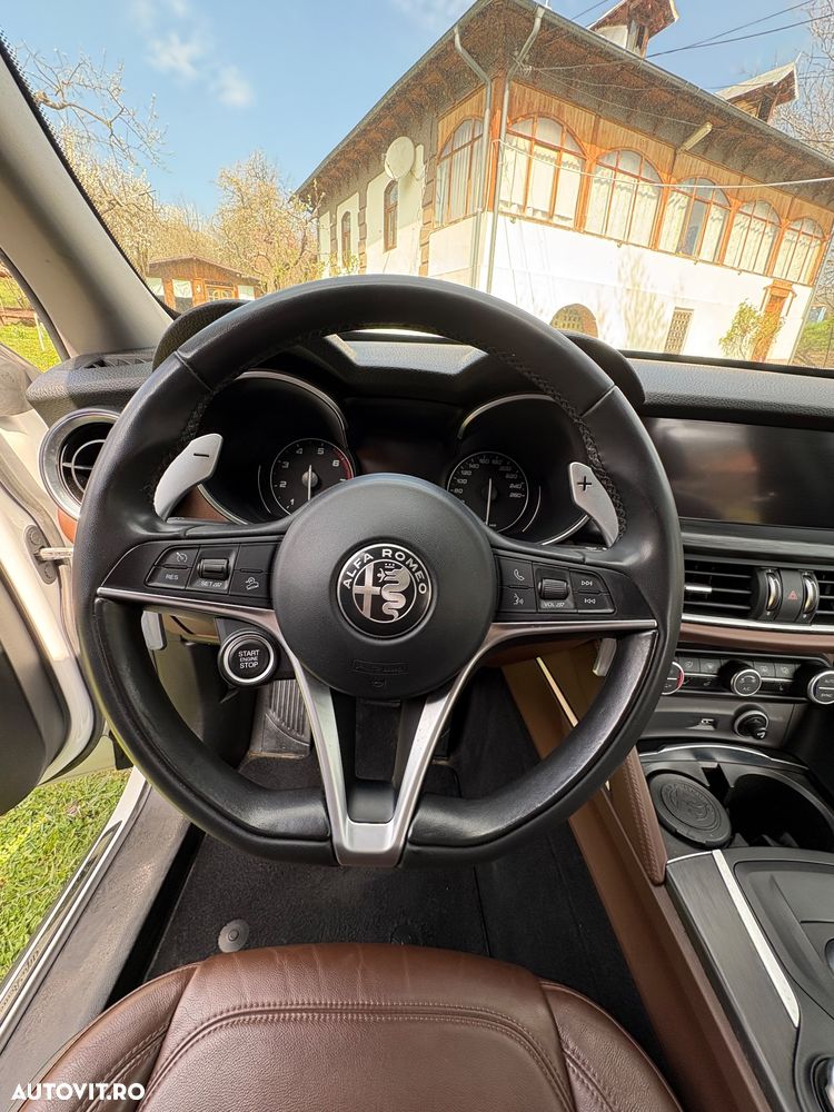 Alfa Romeo Stelvio 2.0 Turbo AWD AT8 Super - 4