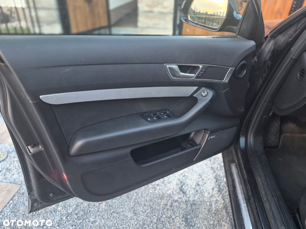 Audi A6 Avant - 14