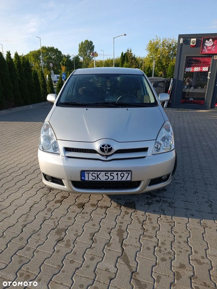 Toyota Corolla Verso 2.2 D-4D X + NAVI 7os - 2