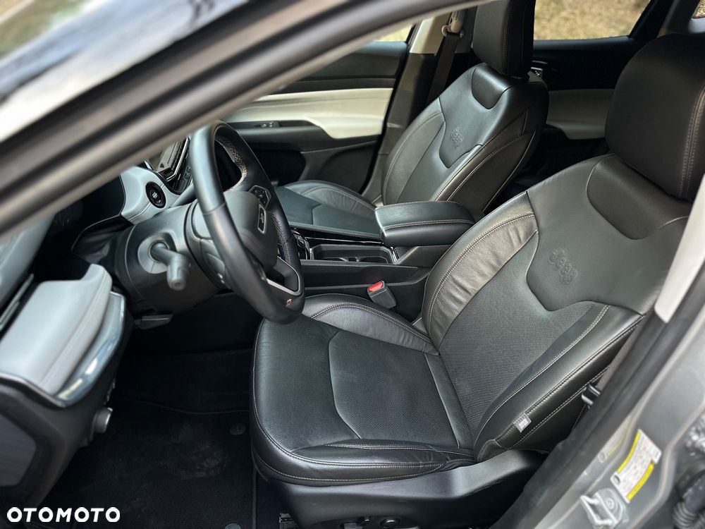 Jeep Compass - 11