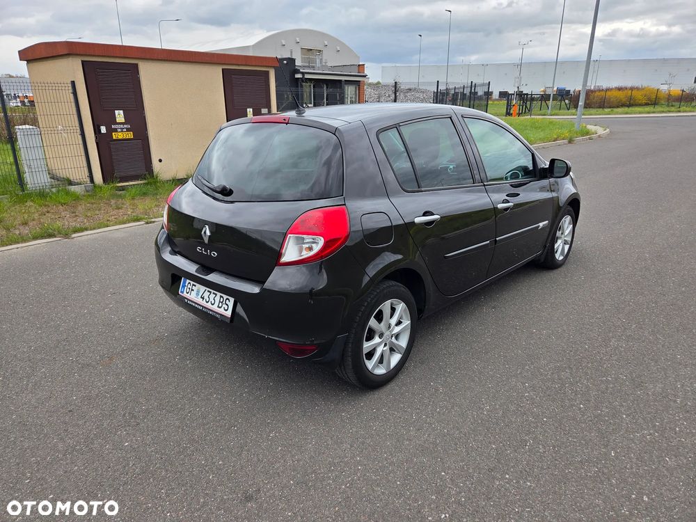 Renault Clio 1.2 16V 75 nightDay - 5